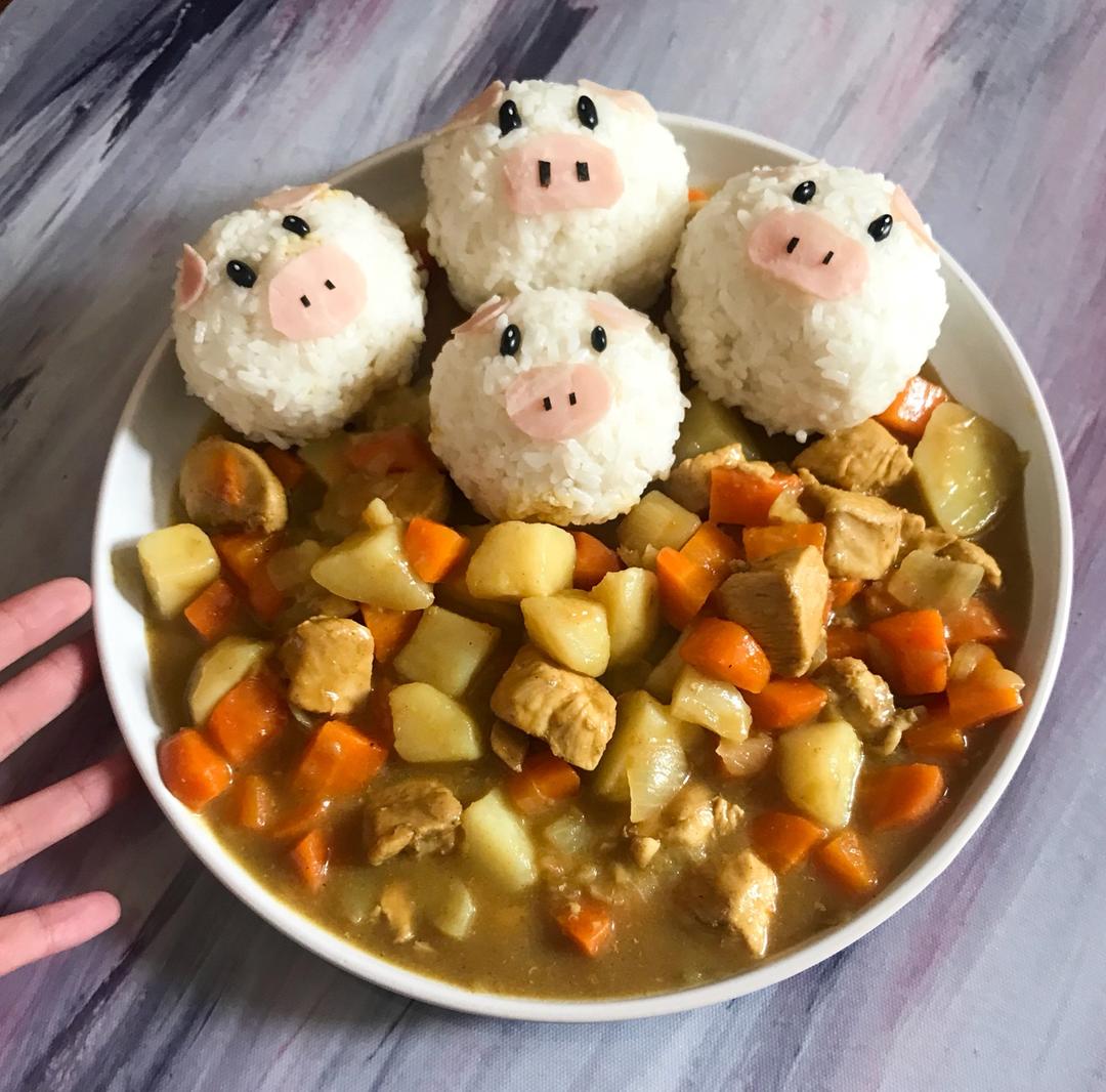 创意小猪咖喱饭团