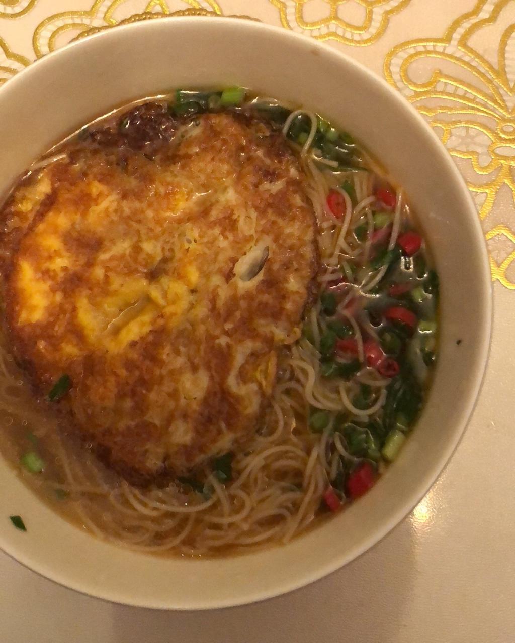 请叫我妖孽做的一碗热汤面