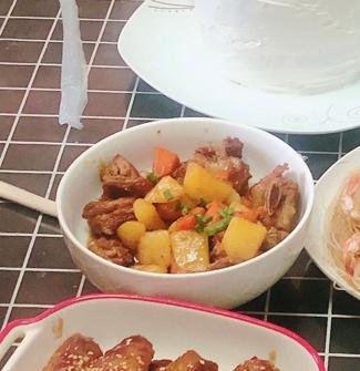 土豆烧排骨