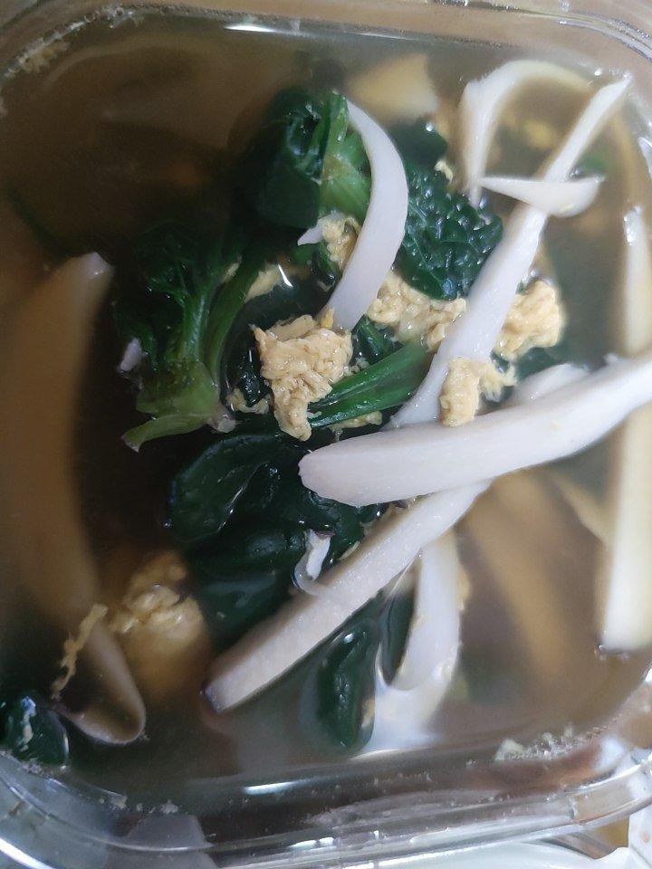 菠菜杏鲍菇蛋花汤