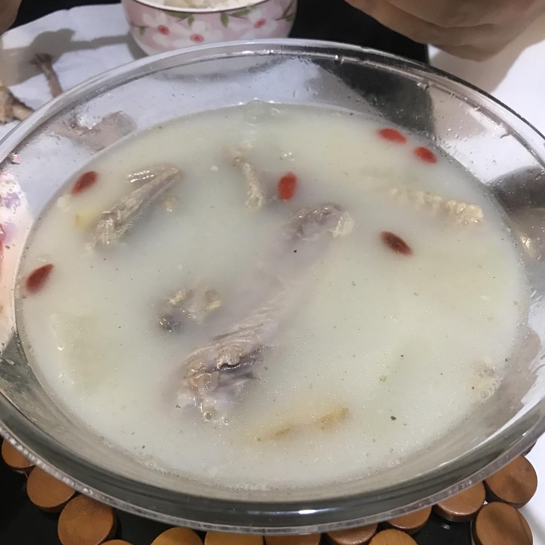 鸭翅冬瓜汤（清淡爽口）