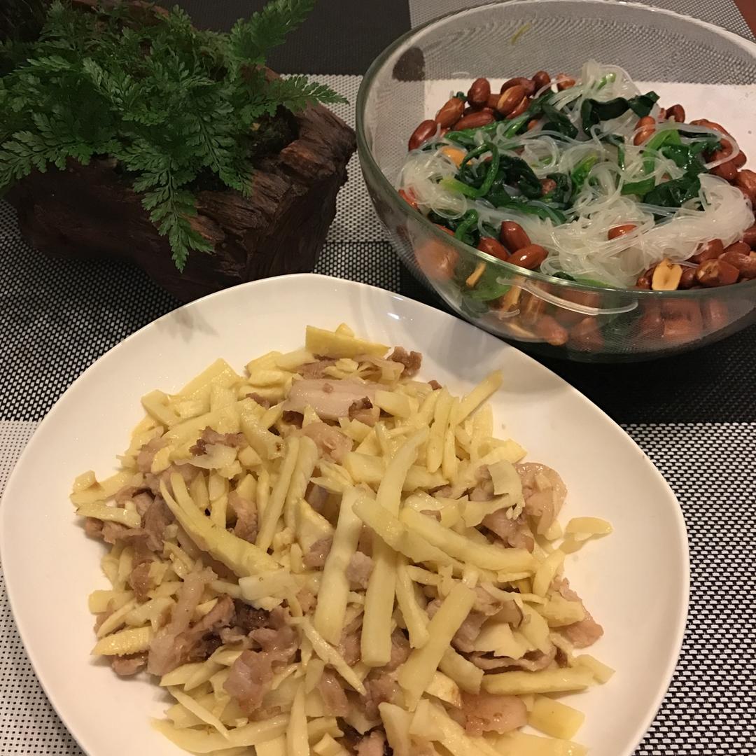 韭菜春笋炒蚌肉
