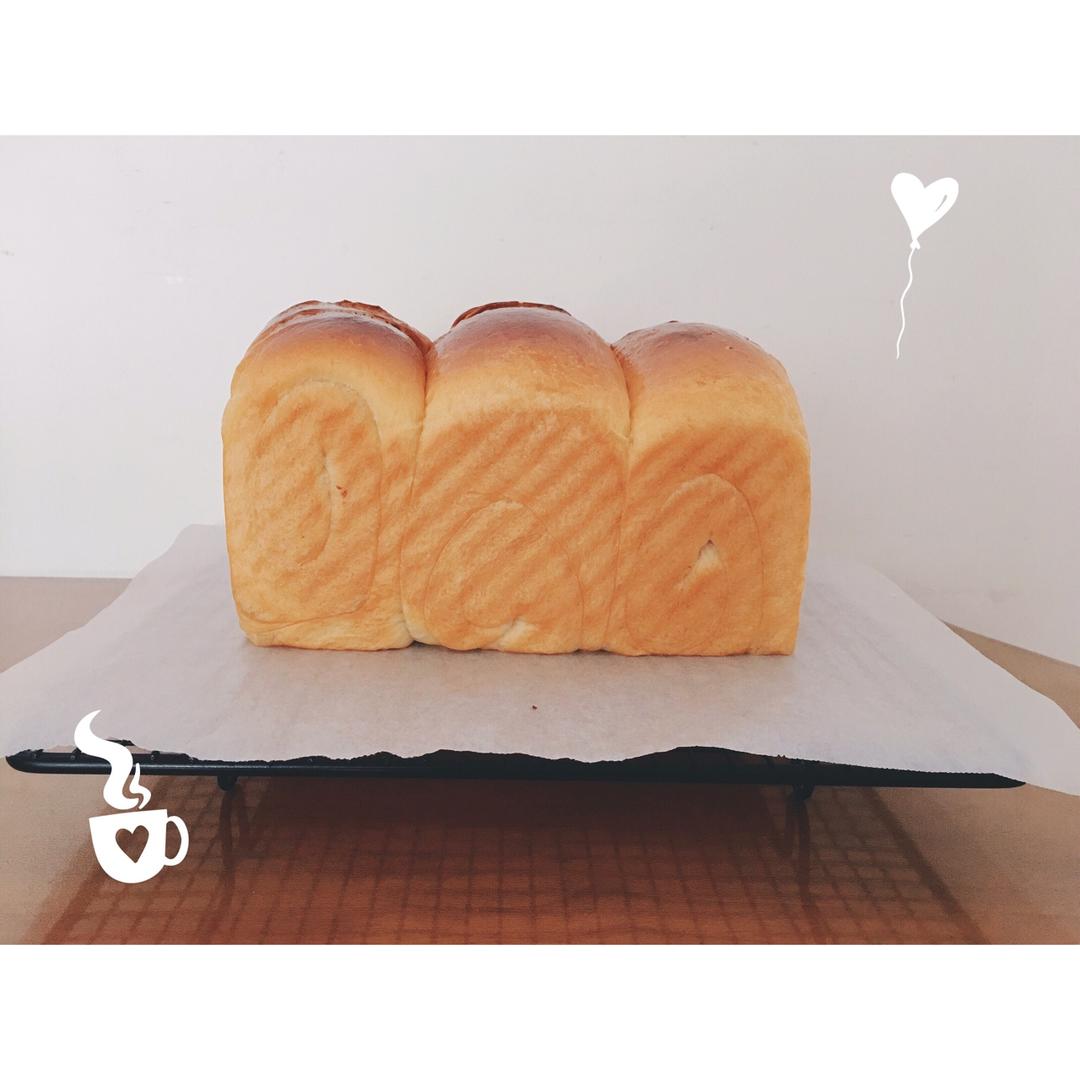 牛奶吐司（附详细步骤图）