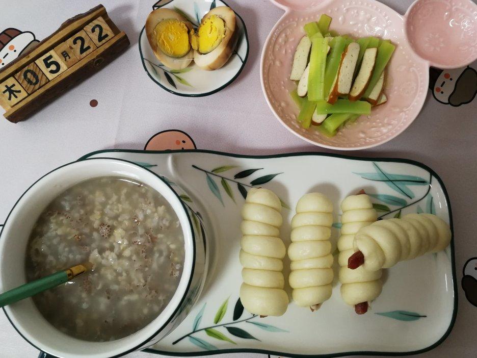 肠仔卷/香肠馒头（来一盘接地气的早餐）