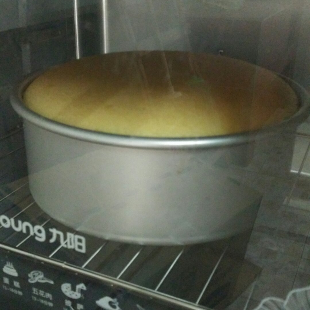烤箱做蛋糕（戚风蛋糕的做法）