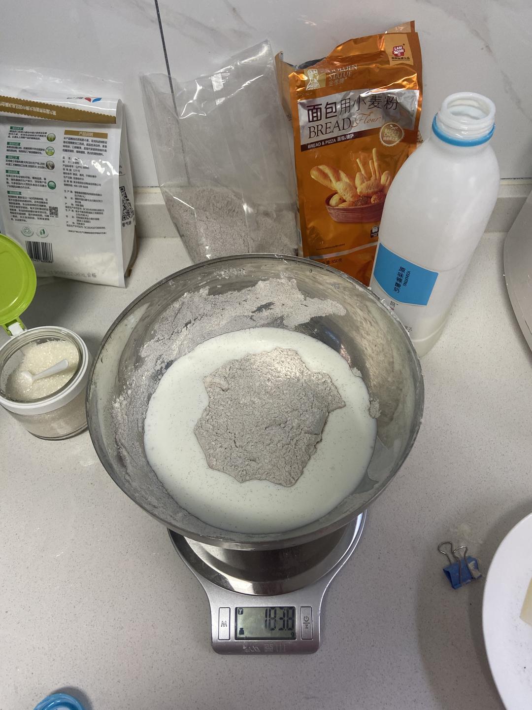 纯奶手撕吐司的做法 步骤1