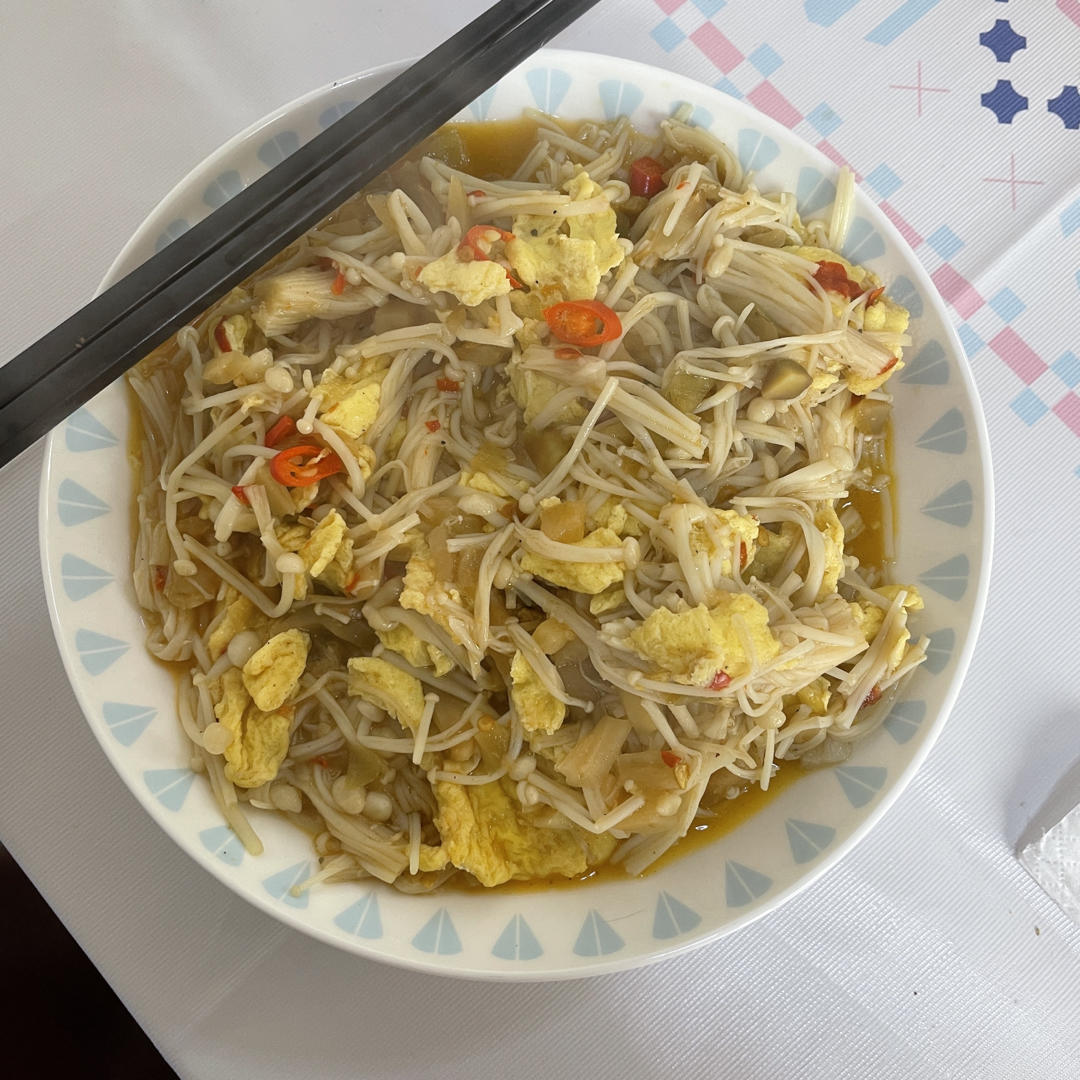 超下饭的炒金针菇！！