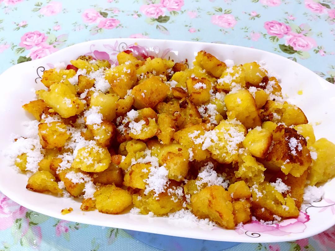 炸馒头丁的做法