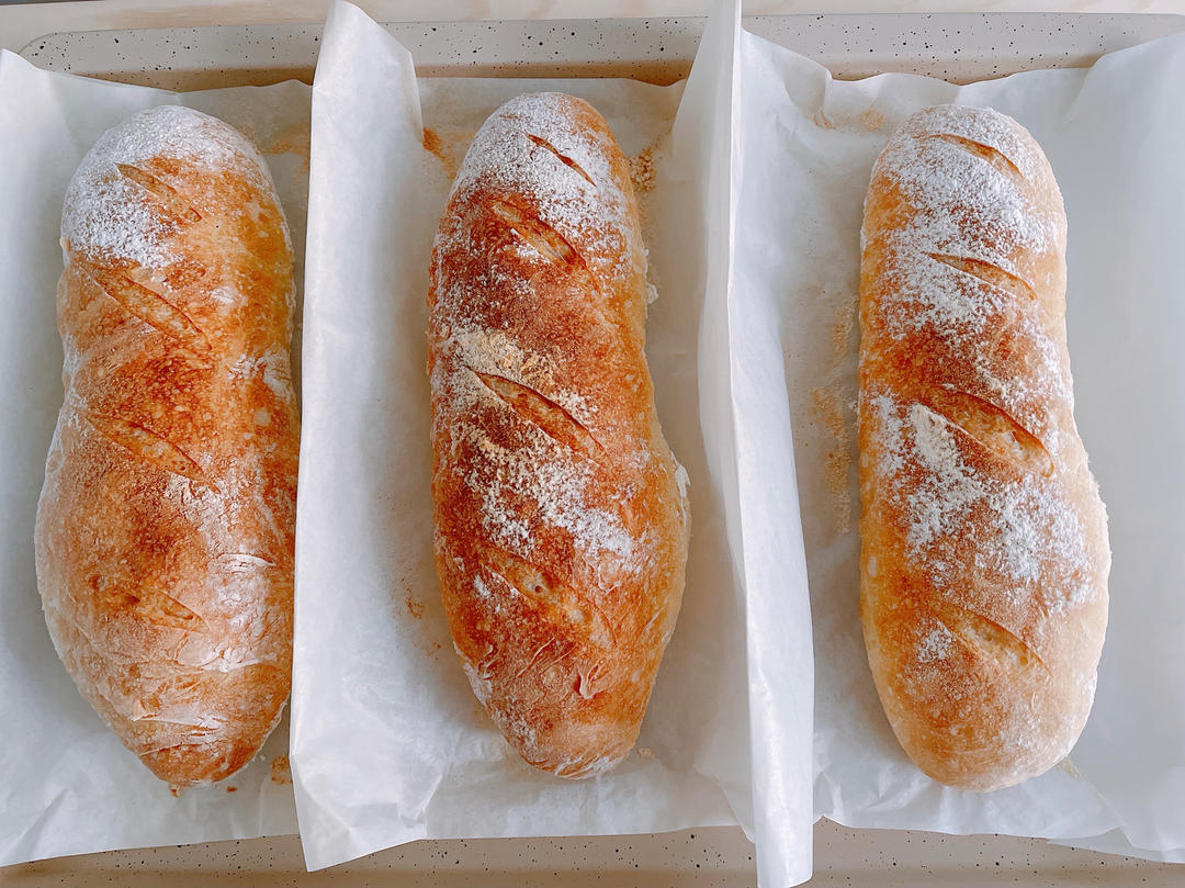 香脆健康的全麦法棍Whole Wheat Baguette