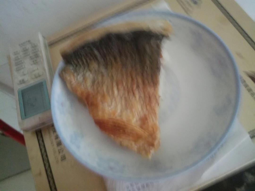 图解“煎鱼~入味又不破皮”的简单方法