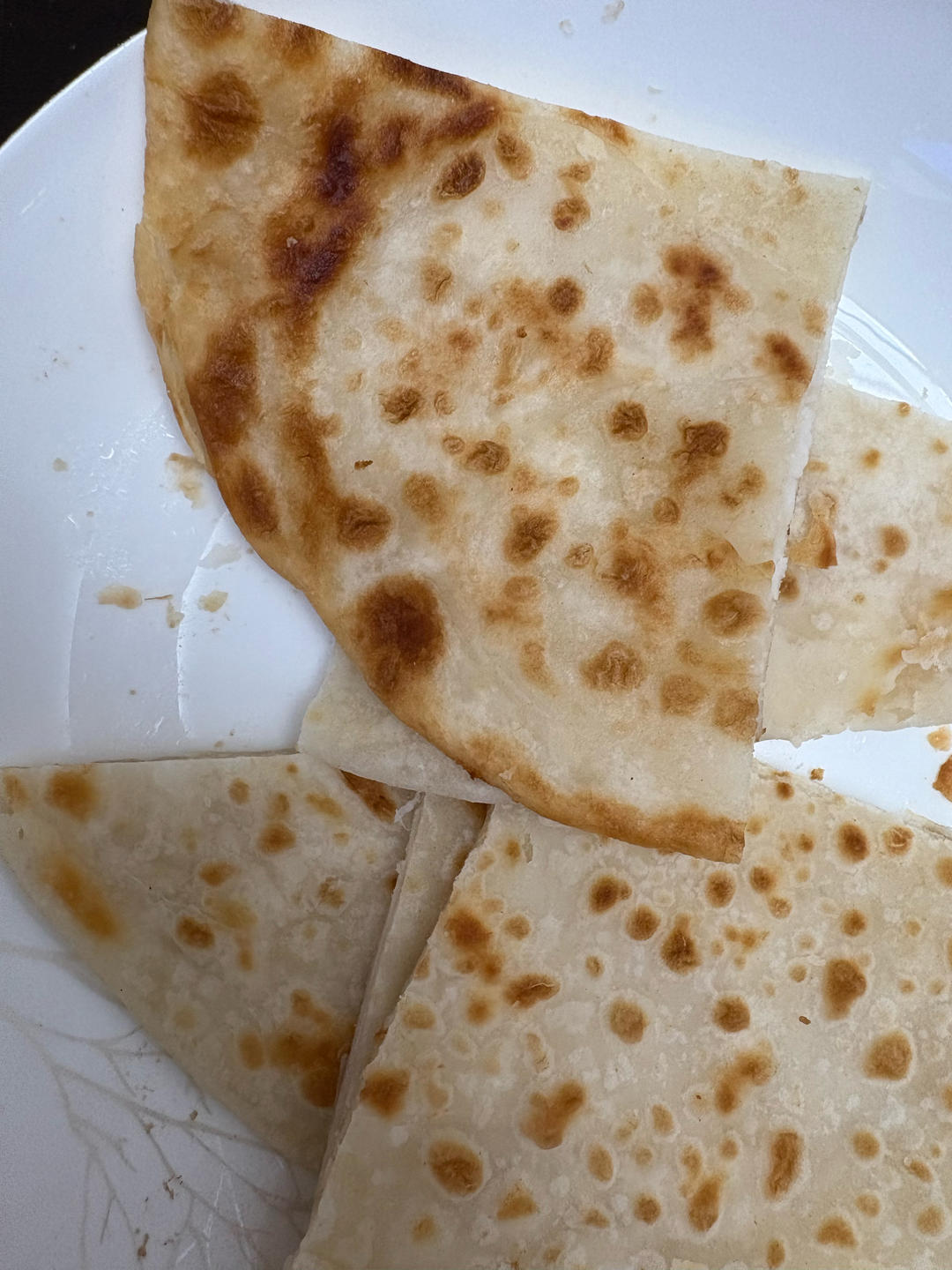 烙饼不硬的小窍门 掌握了你也能看出柔软多层凉了不硬的小油饼