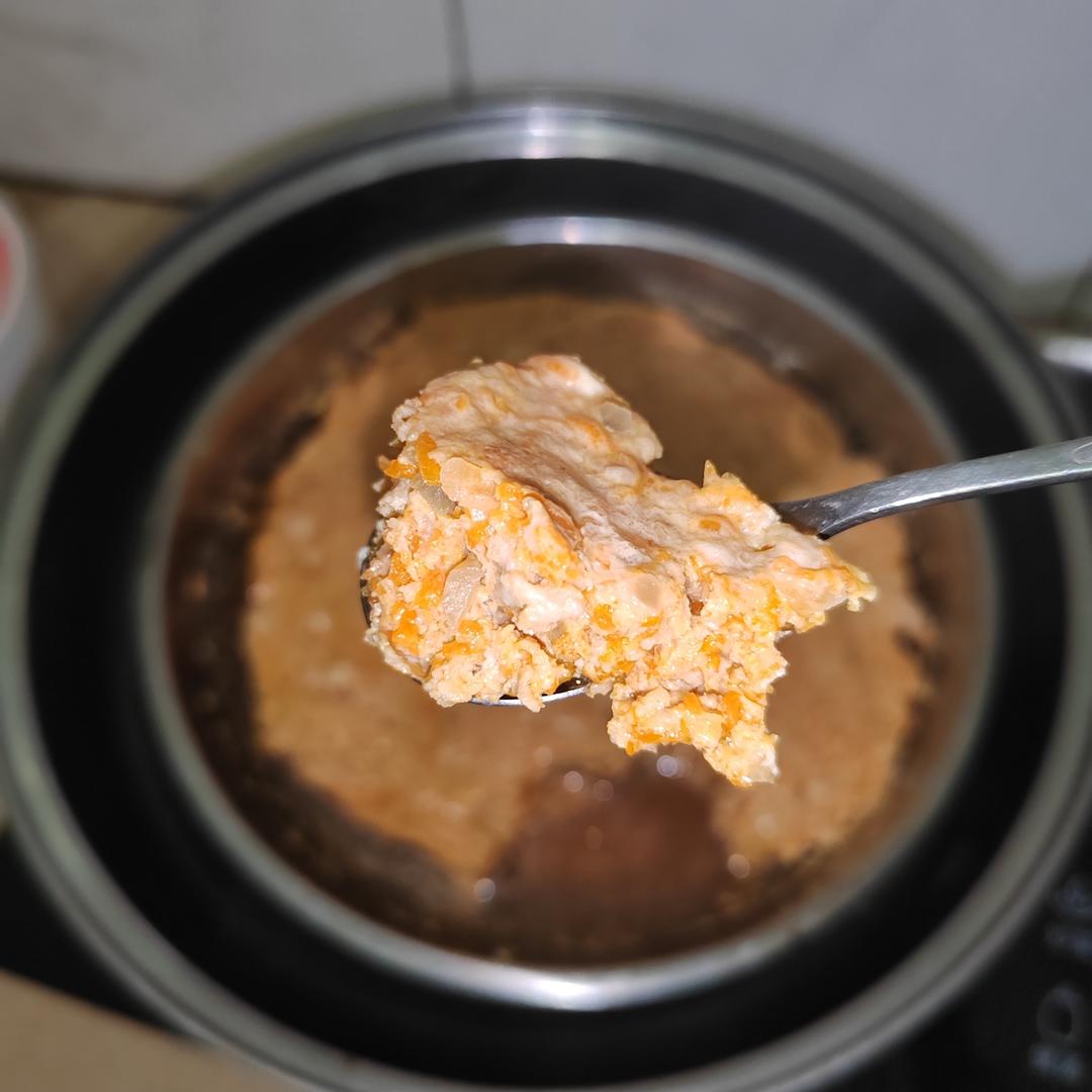 超下饭.胡萝卜榨菜肉饼的做法