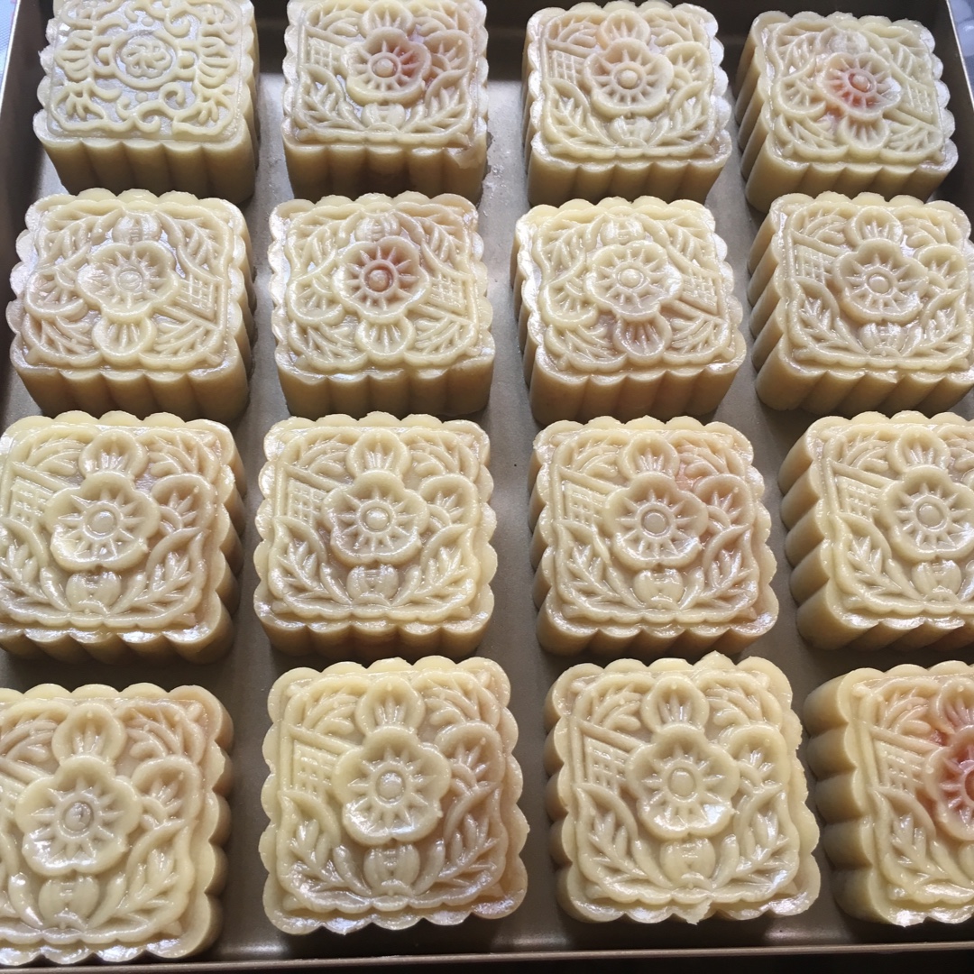 广式莲蓉蛋黄月饼