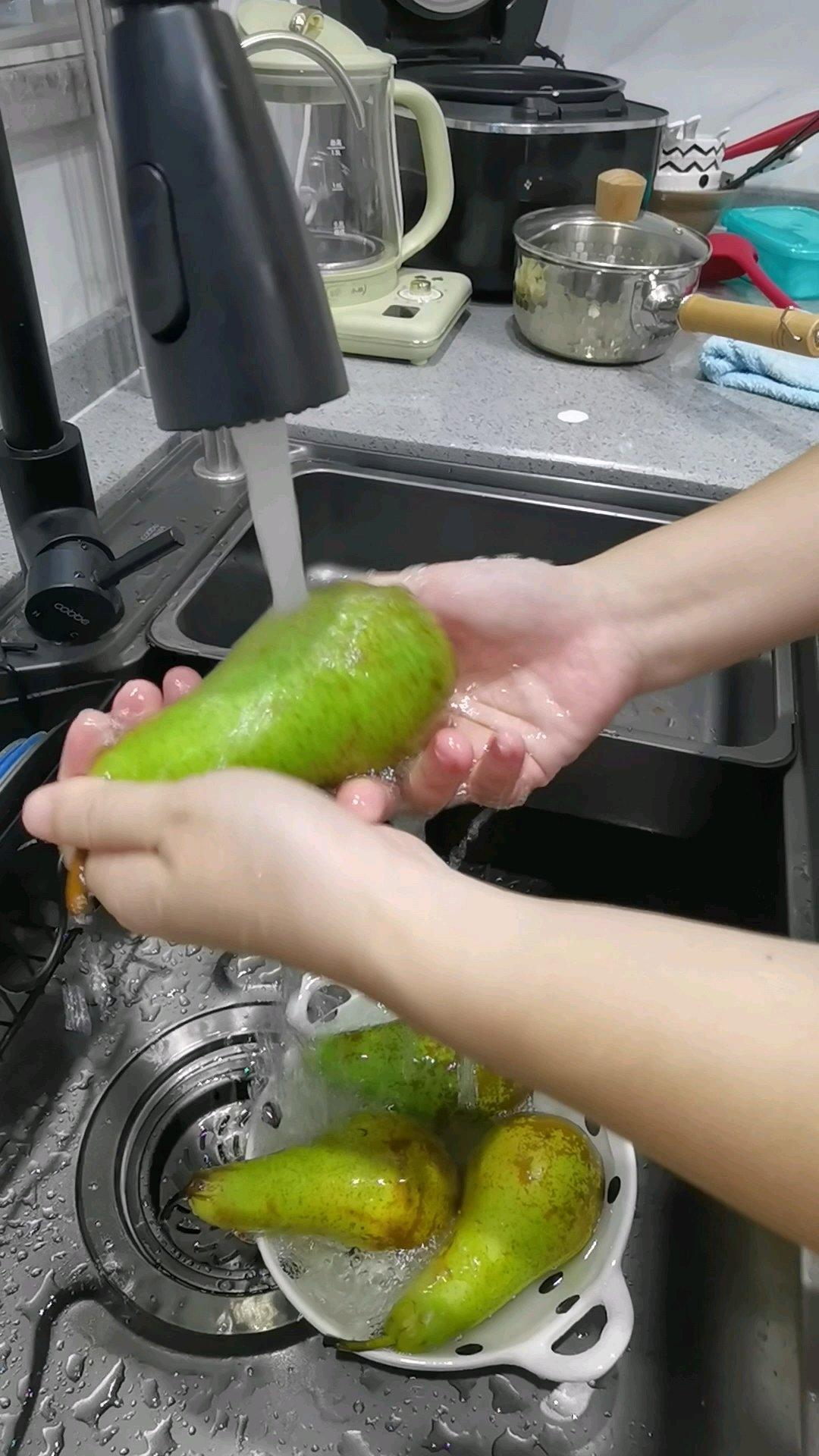 红酒煮啤梨