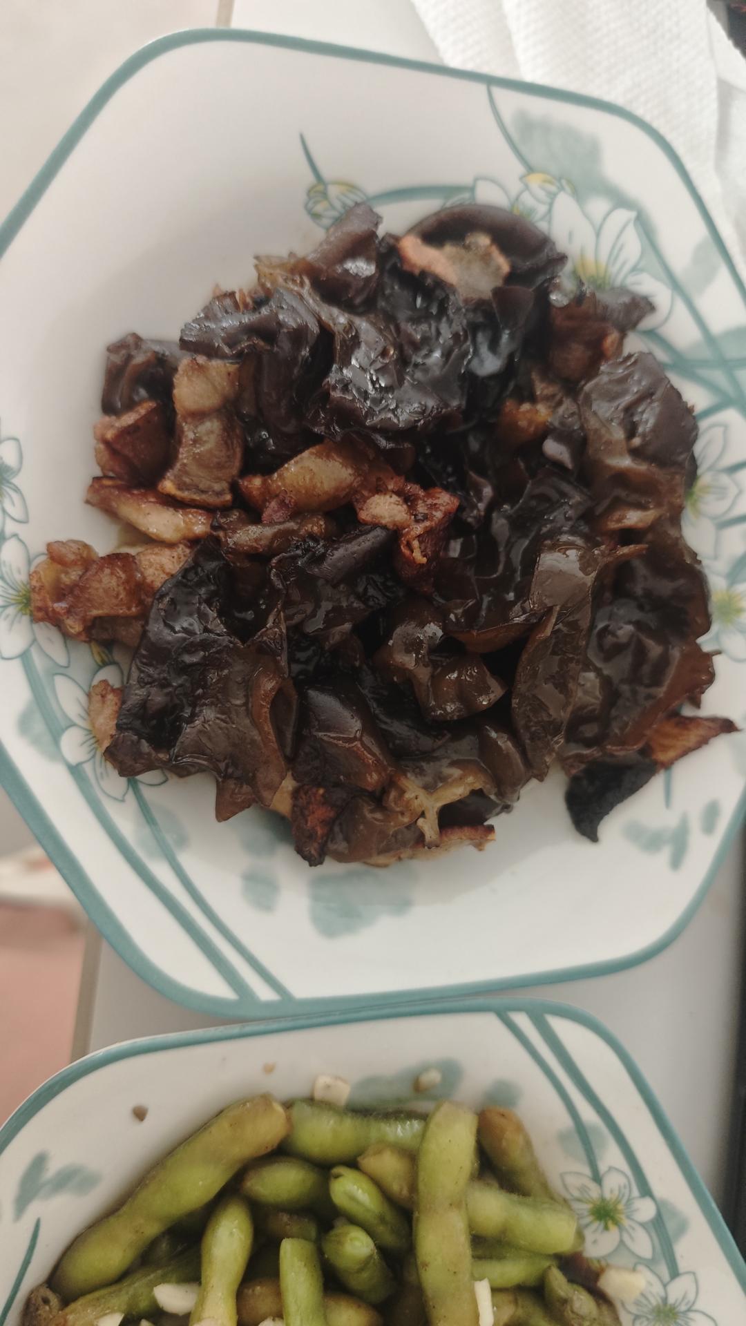 木耳炒肉
