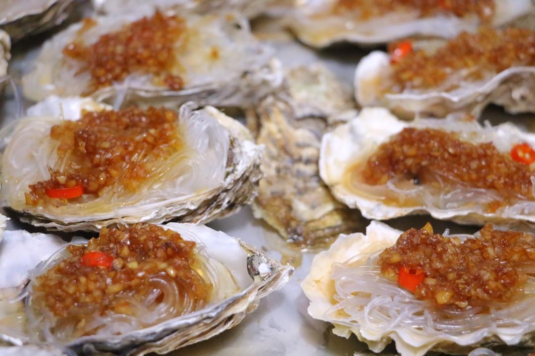 蒜蓉粉丝烤生蚝