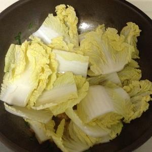 鱼香蛋饺白菜的做法 步骤4