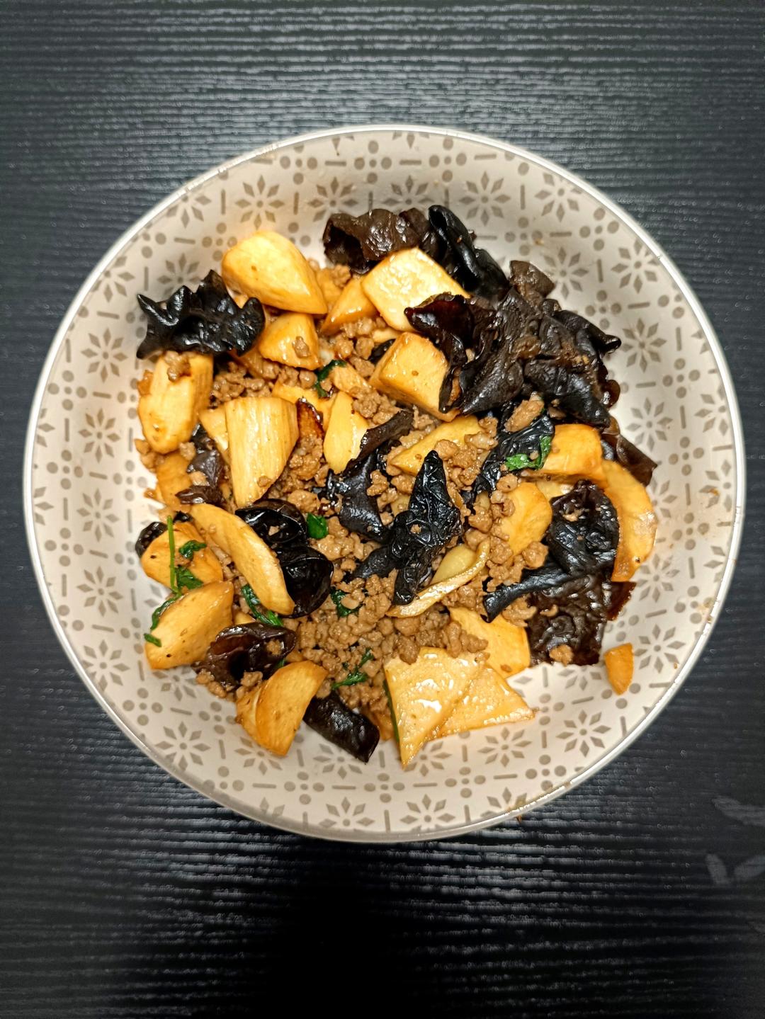 🔥10分钟完成一道不加水的红烧茭白