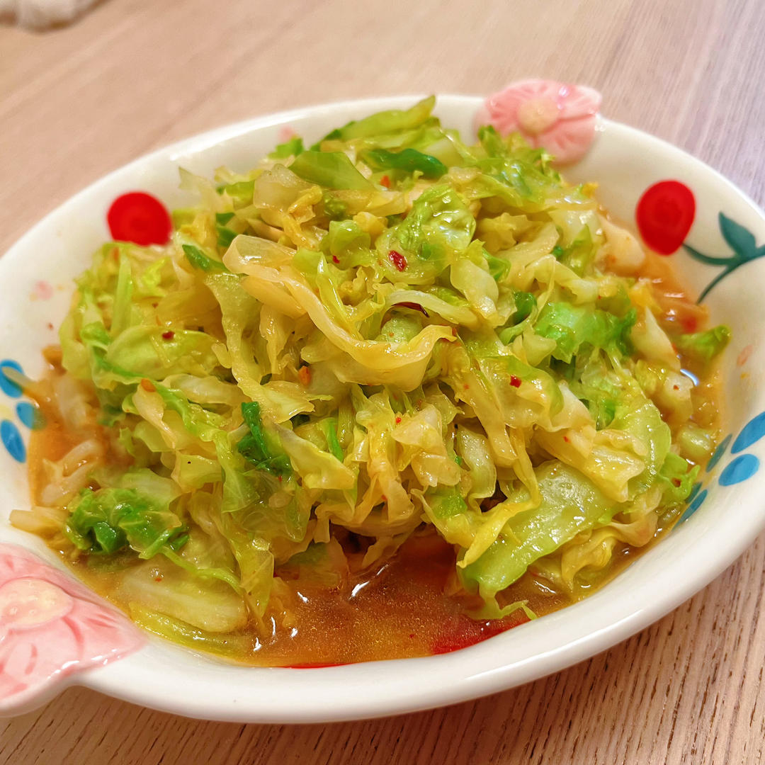 家常小炒 之 五分钟搞定的脆甜素炒包菜丝