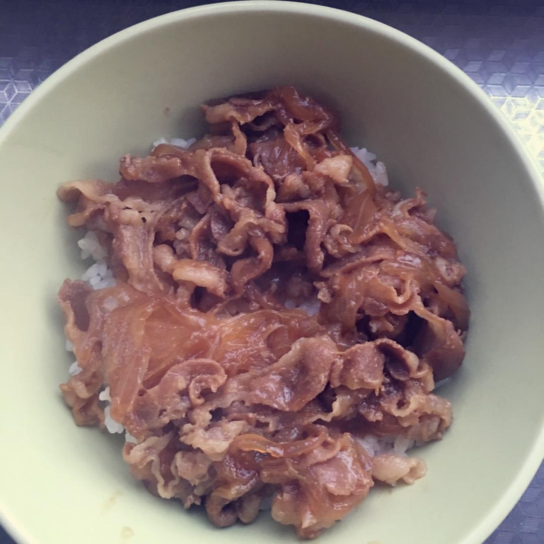 吉野家牛肉饭（牛丼）