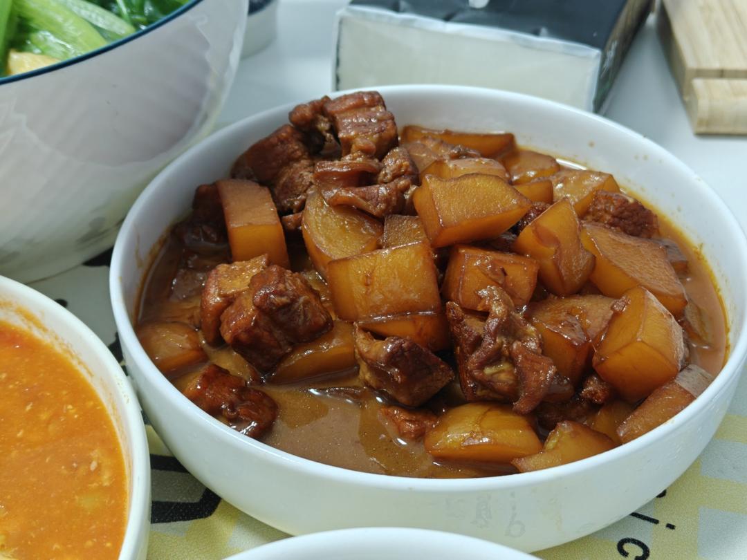 红烧肉炖土豆（丝毫不腻）