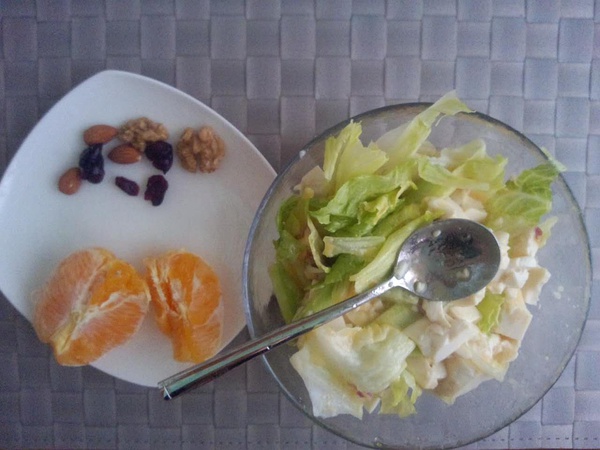 嫩豆腐沙拉（来自池银璟《我爱沙拉》）
