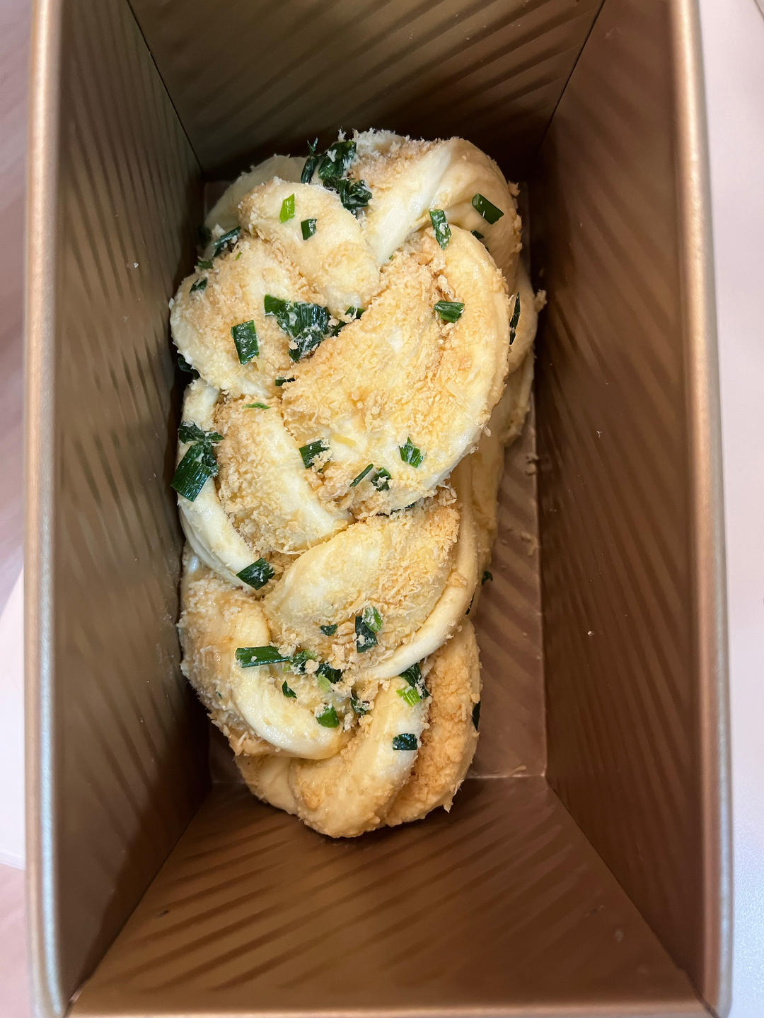 香葱肉松手撕吐司