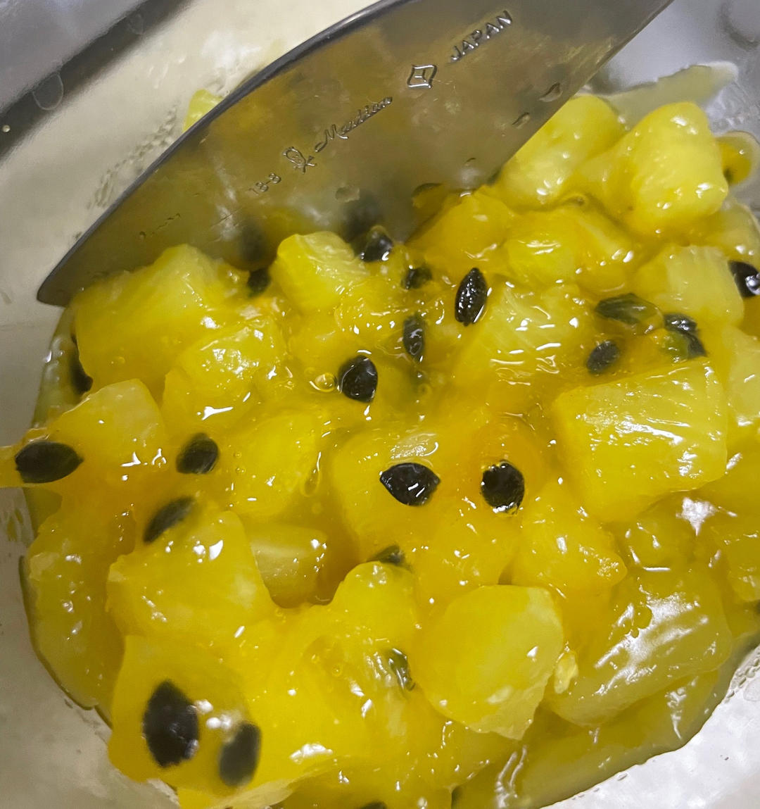 低糖果酱｜百香果和菠萝绝妙组合，一口下去像去到了海南