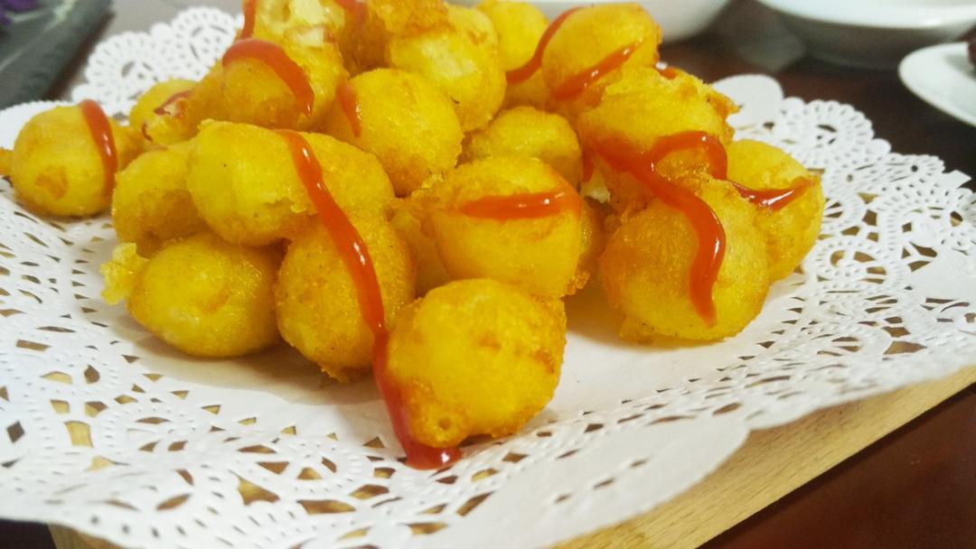 雪儿84做的炸土豆球