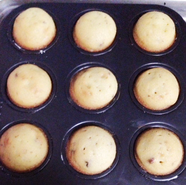 枫糖核桃玛德琳蛋糕