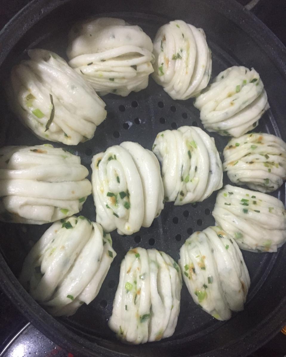 葱卷、馒头和包子的做法（借鉴后摸索出来的）