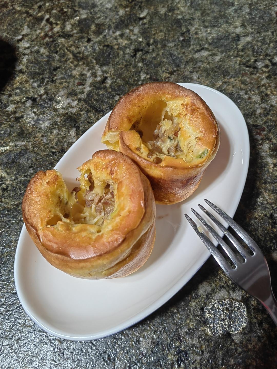 香味浓郁——约克郡布丁 Yorkshire Pudding（不是布丁的布丁）