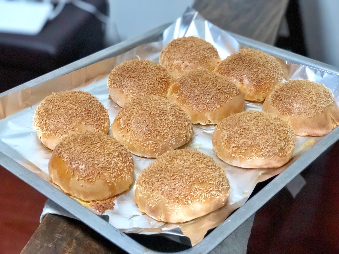 椰蓉奶酥小餐包