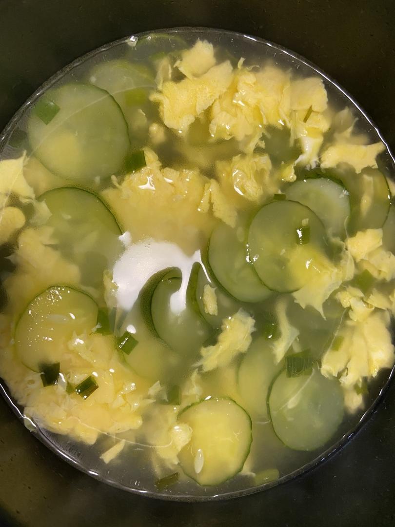 超鲜嫩好喝五分钟搞定黄瓜鸡蛋汤