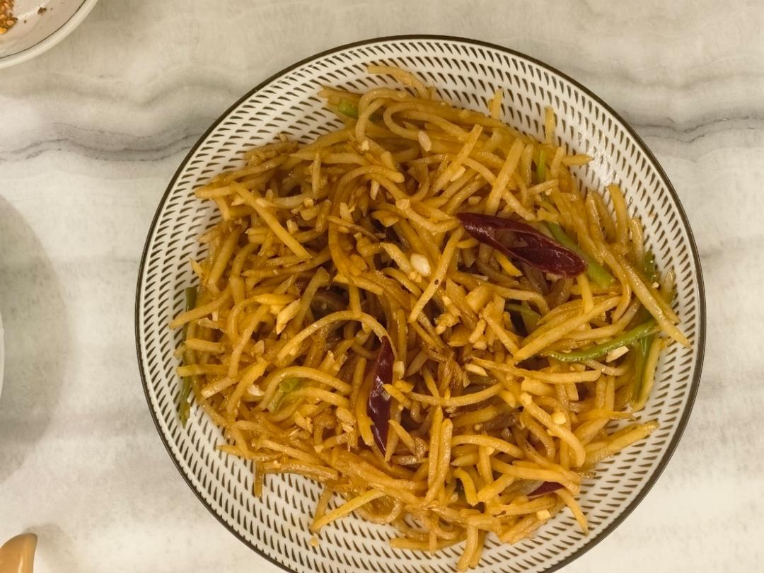 超级无敌下饭菜～酸辣土豆丝