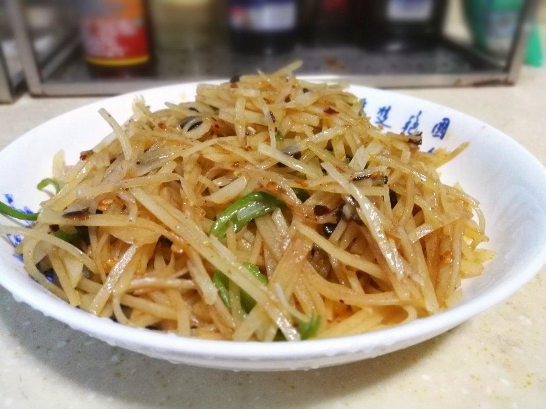 老干妈青椒土豆丝