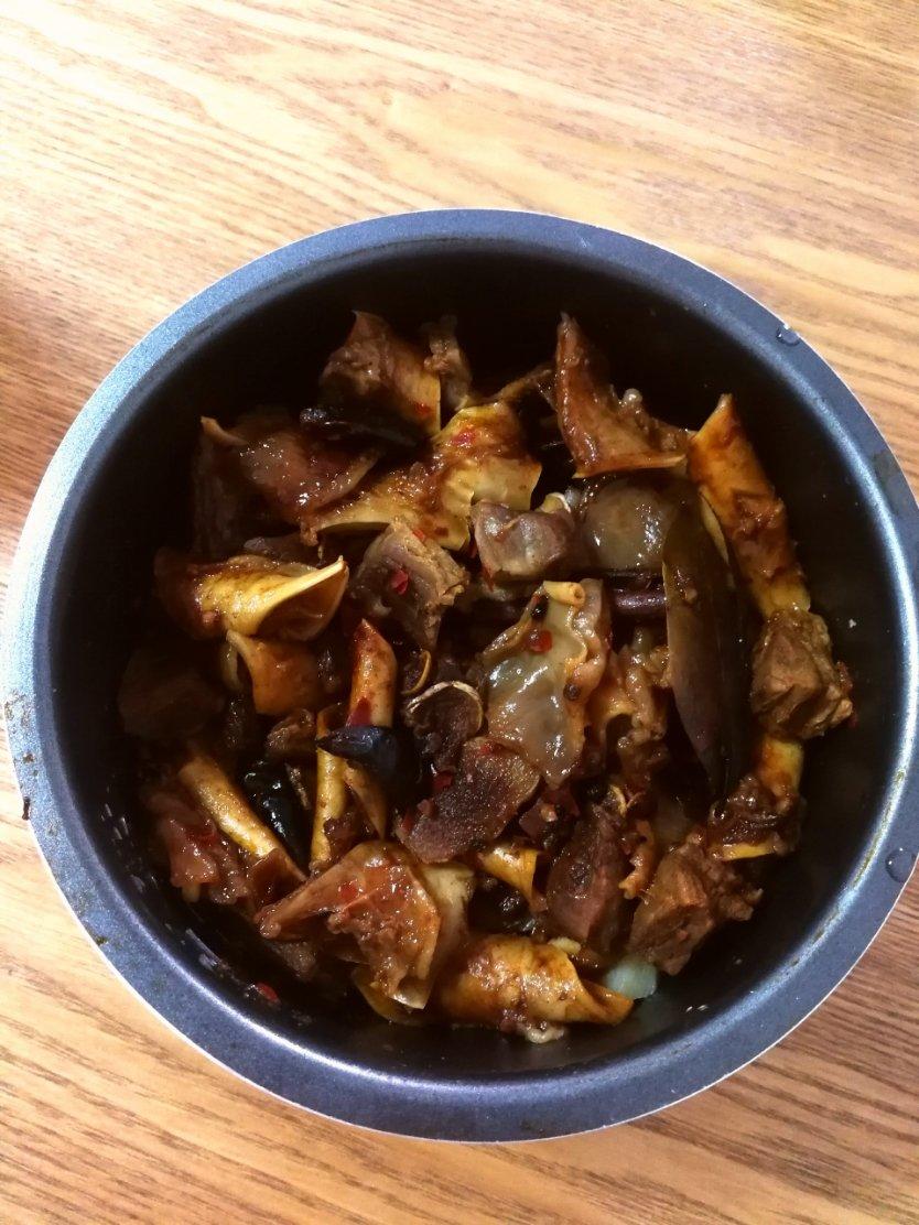 胡萝卜土豆烧牛腩