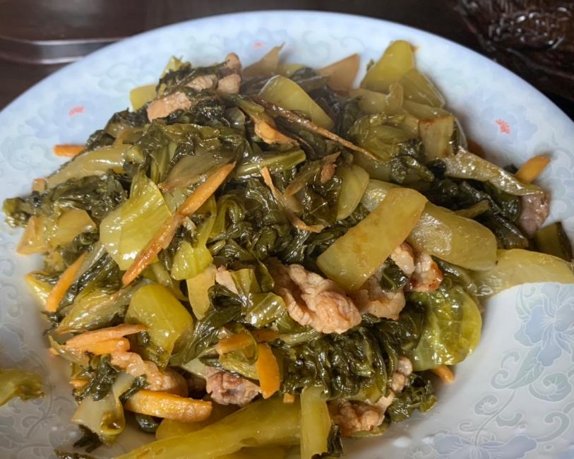 咸菜炒猪肉的做法
