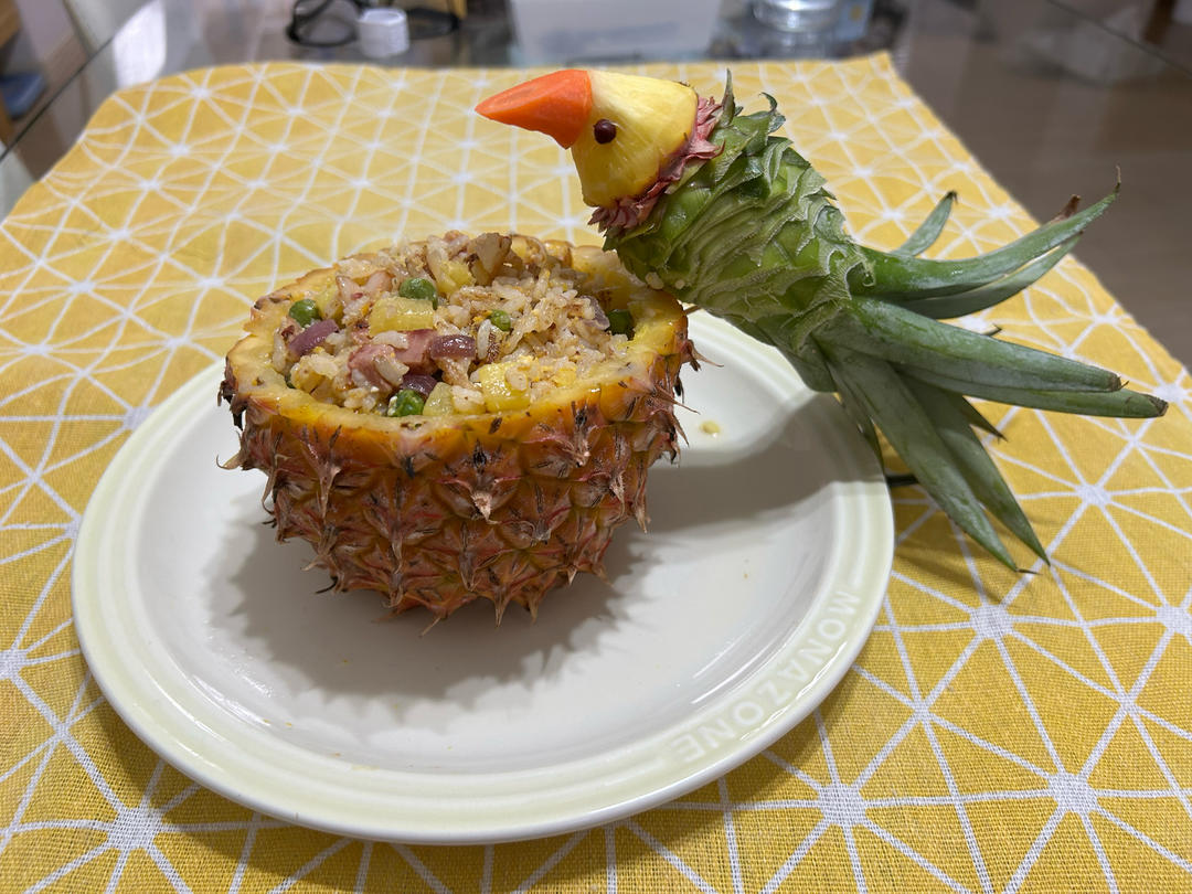 鸟语花香菠萝炒饭