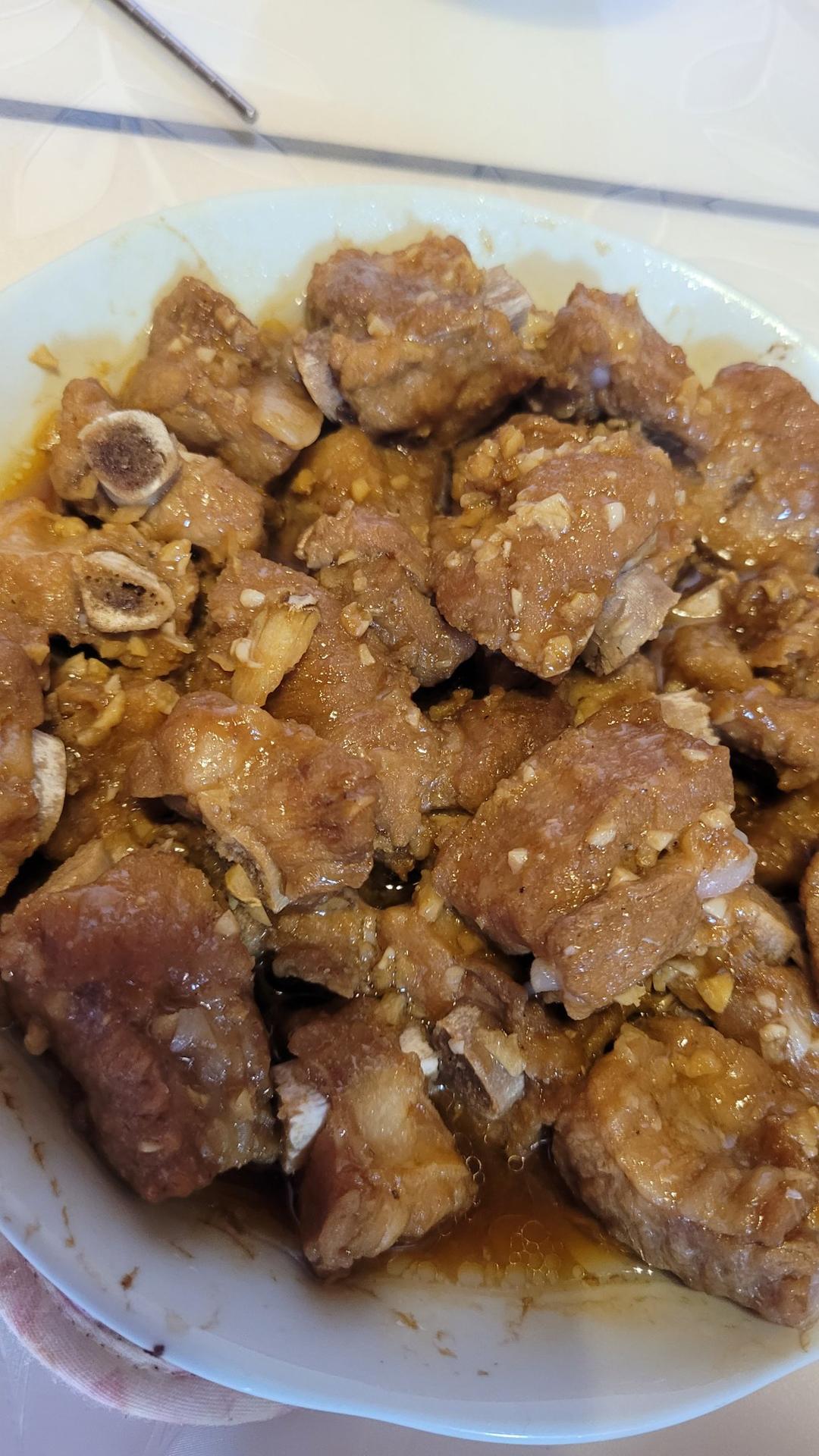 排骨怎么蒸才嫩？第一步先焯水就错了，记住这个窍门排骨嫩滑多汁