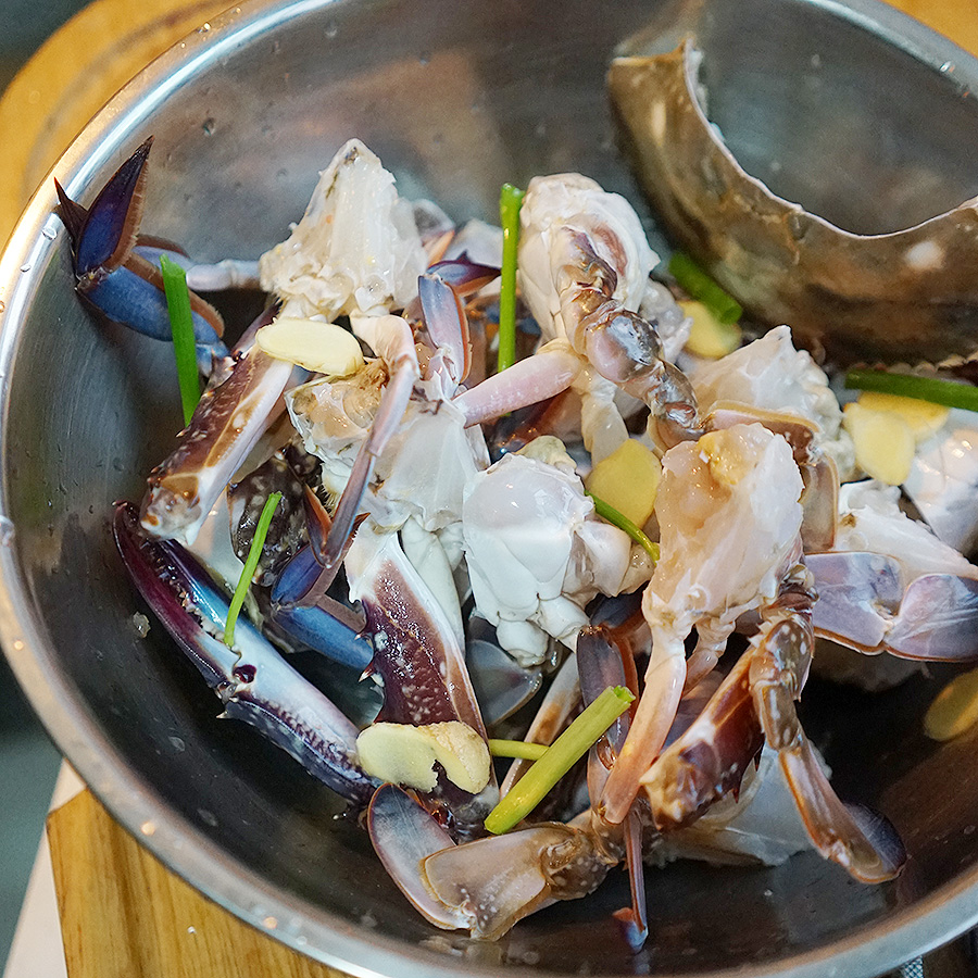 梭子蟹砂锅粥的做法 步骤1