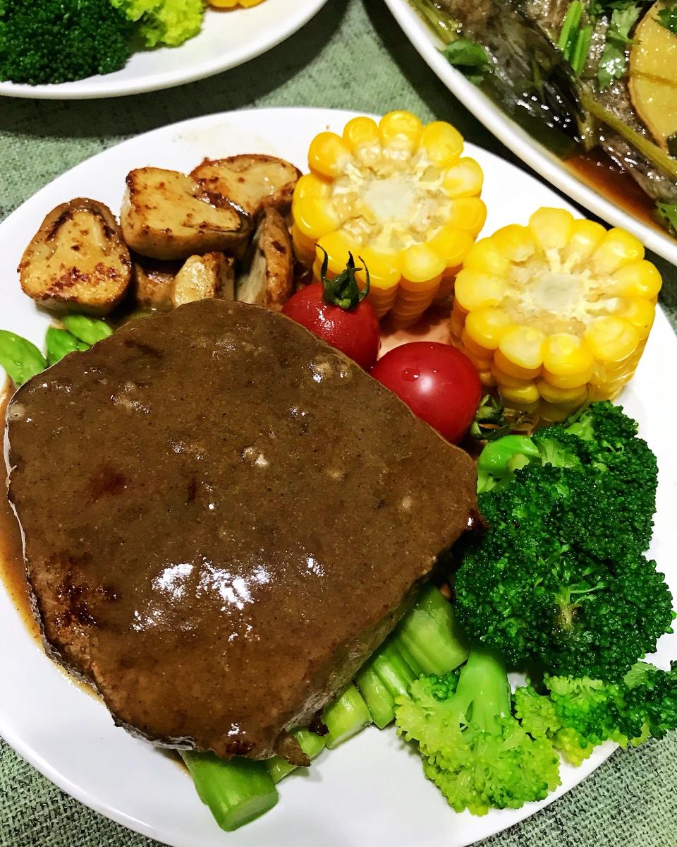 黑椒牛排