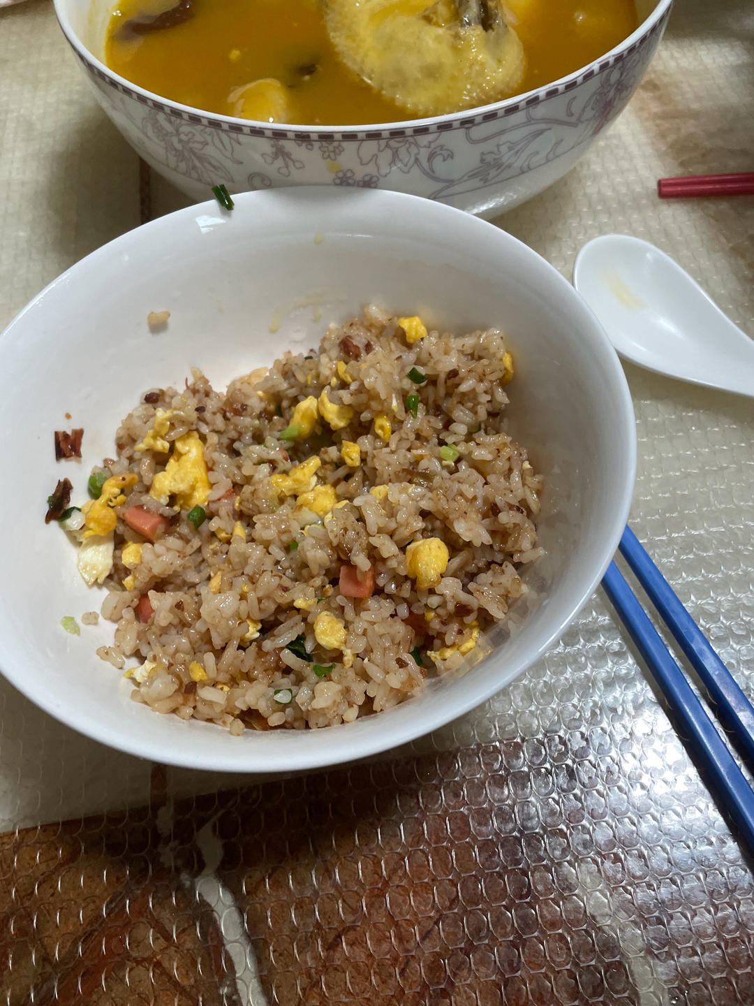 红葱酱火腿蛋炒饭|就是不放玉米，怎么地？