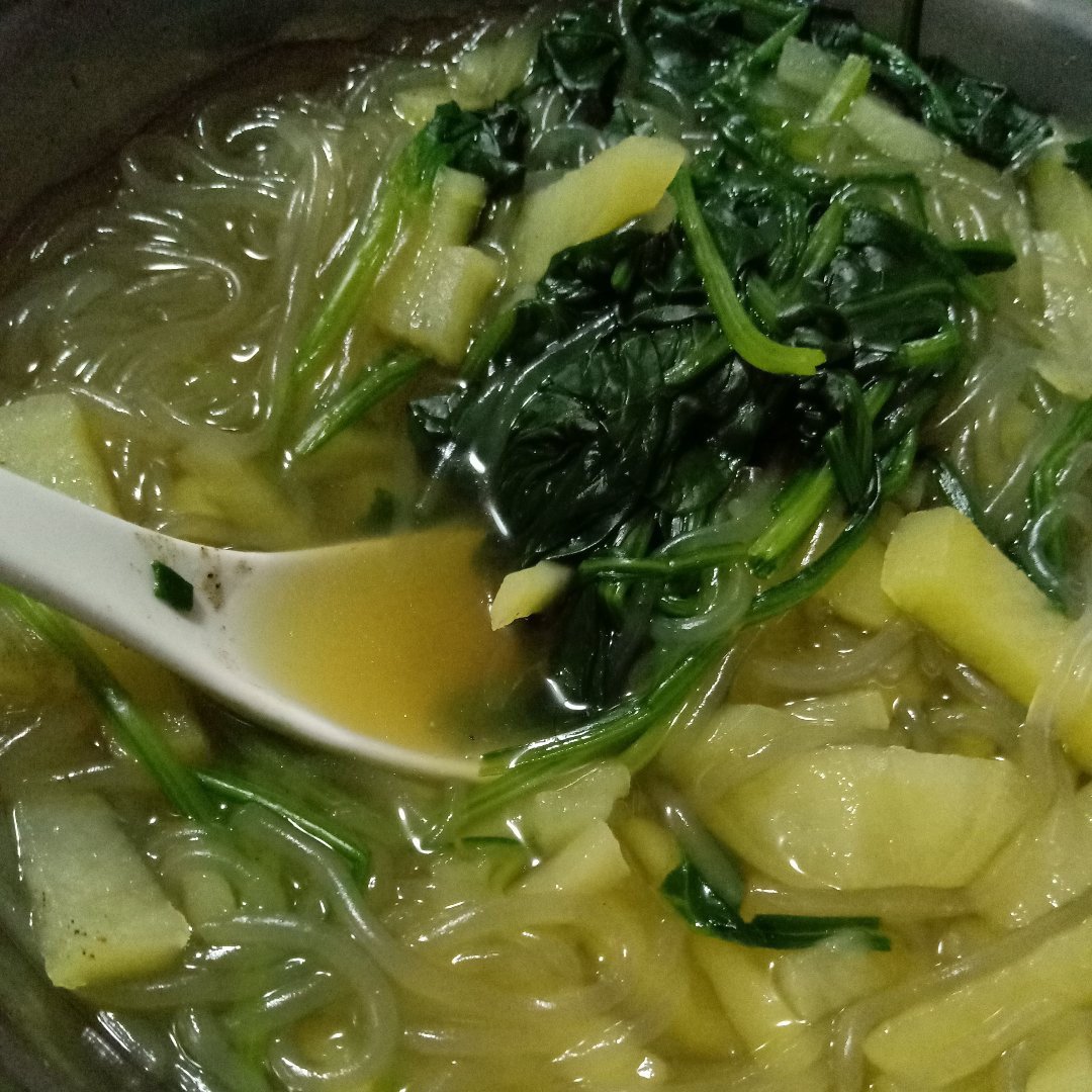 菠菜肉丸粉丝汤