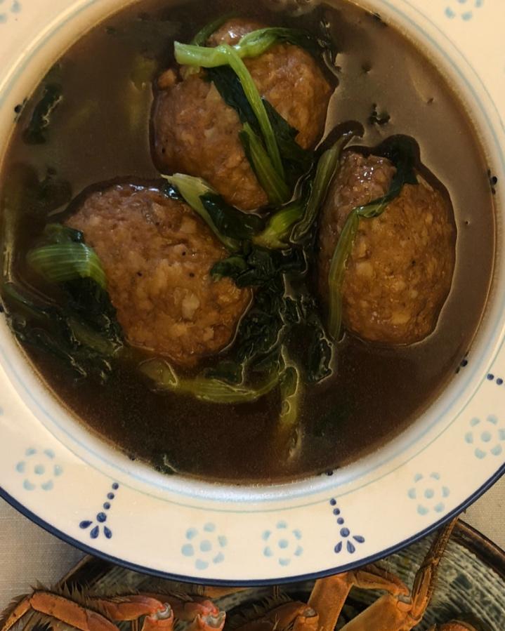 淮扬名典-清炖狮子头
