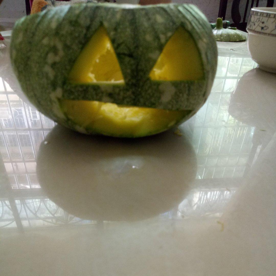 万圣节南瓜灯雕刻