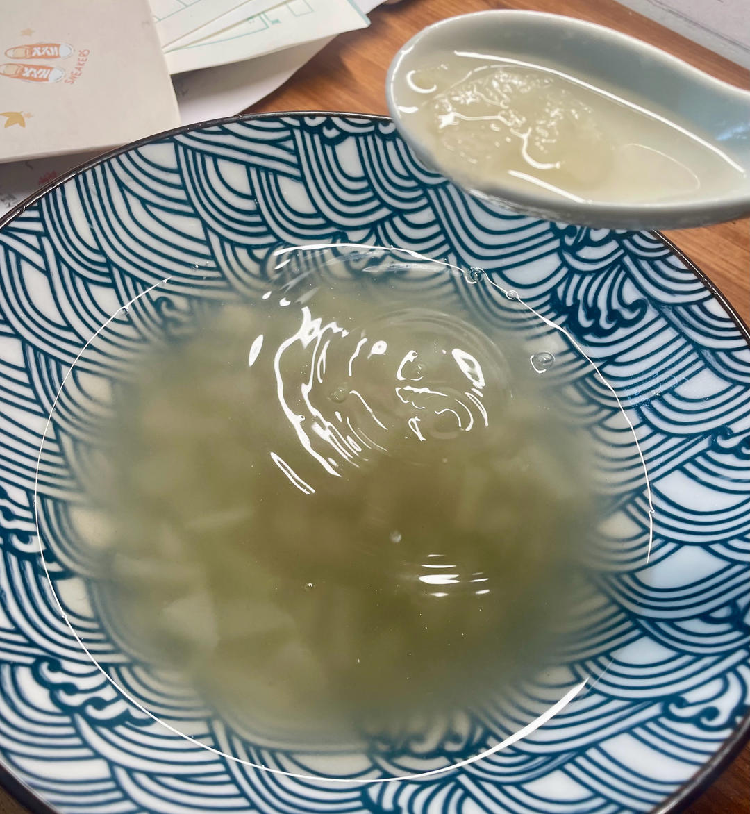 川贝雪梨枸杞羹