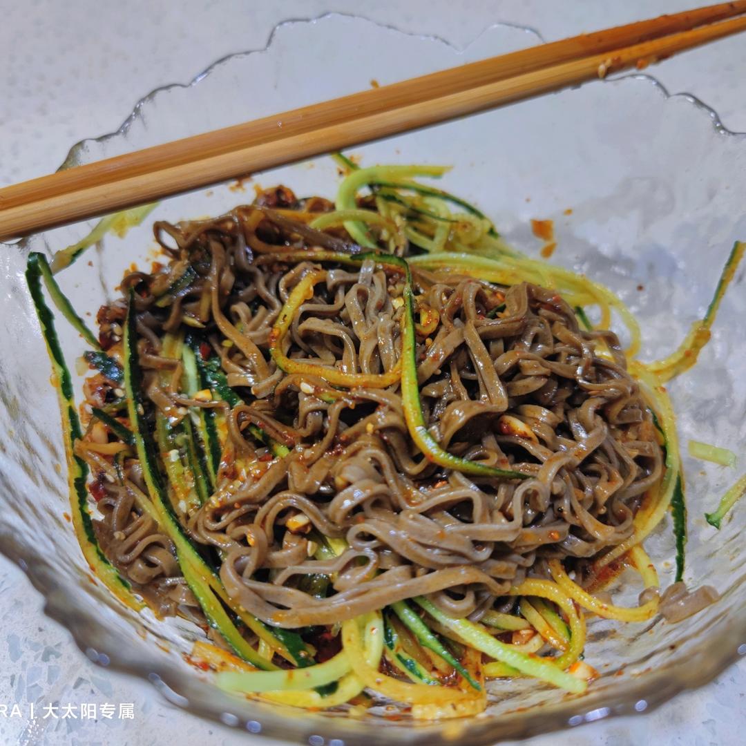 超好吃的凉拌面（荞麦面）