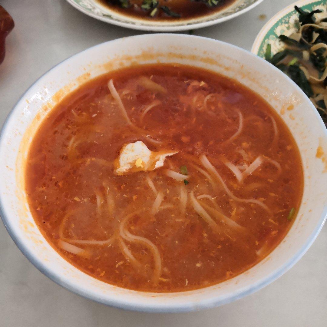 最家常的普通汤面——西红柿鸡蛋龙须面