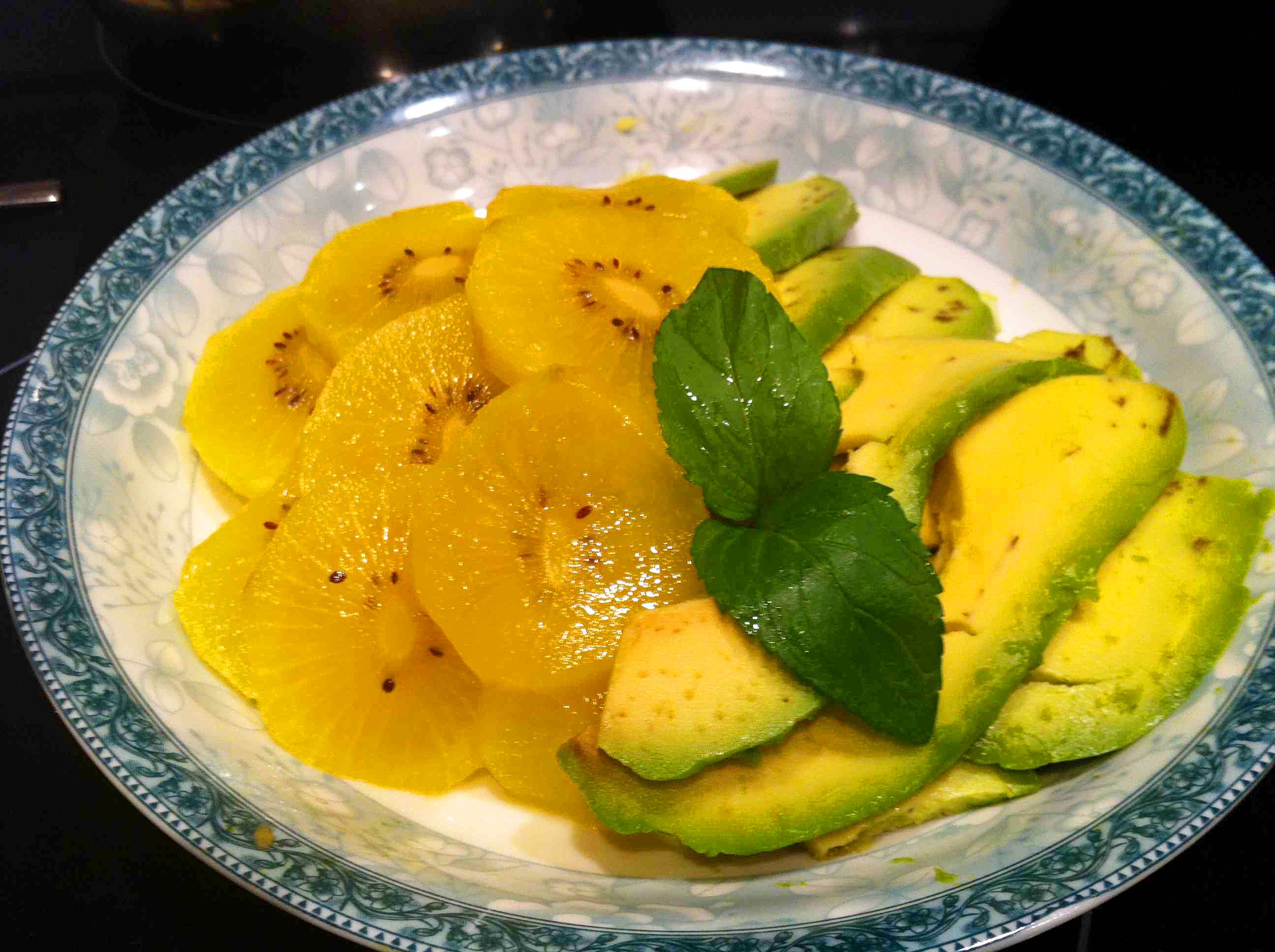 纯绿沙拉 (All green salad)
